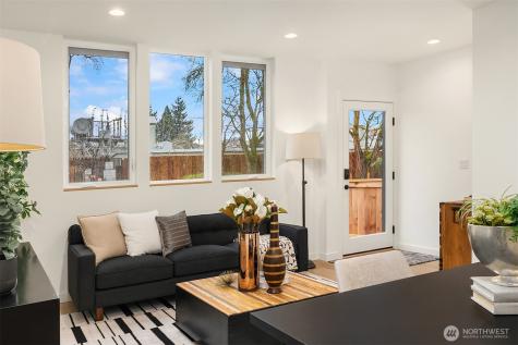 1453 22nd Avenue Seattle WA 98122