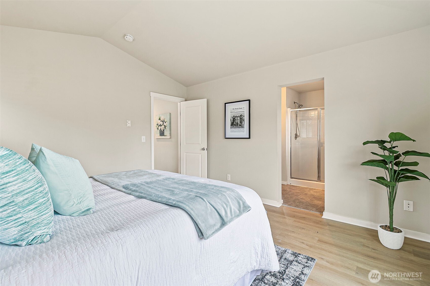 1051 42nd Court NE Auburn WA 98002