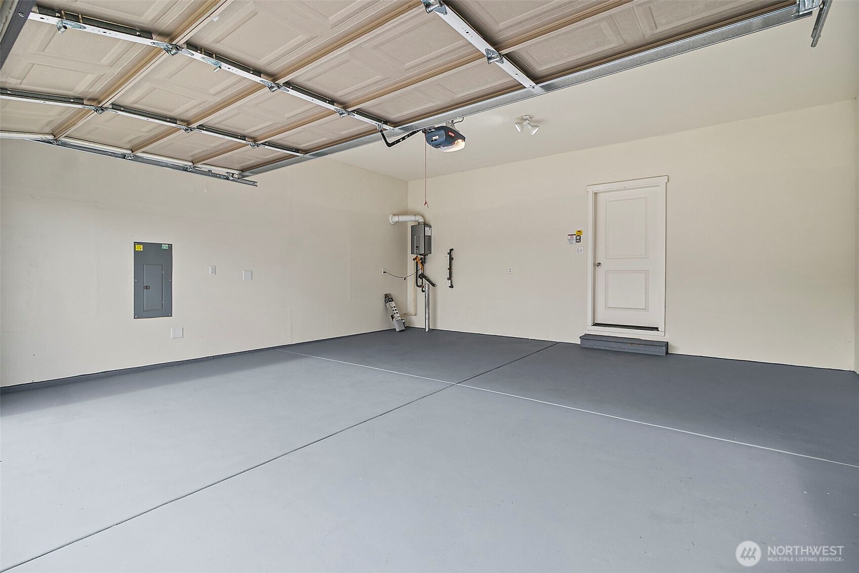1051 42nd Court NE Auburn WA 98002
