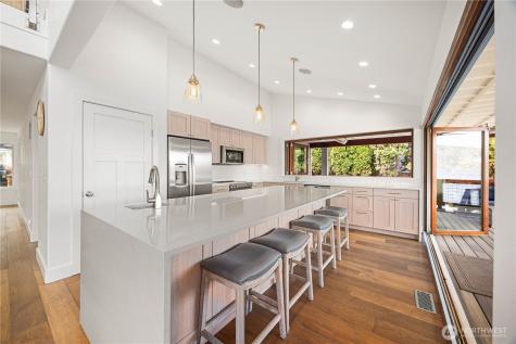 21 Grace Lane Chelan WA 98816