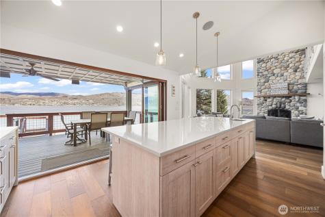 21 Grace Lane Chelan WA 98816