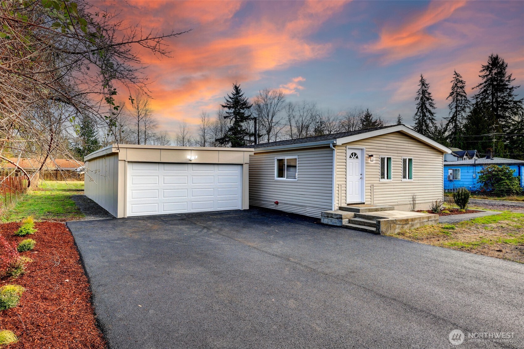 11221 40th Avenue E Tacoma WA 98446