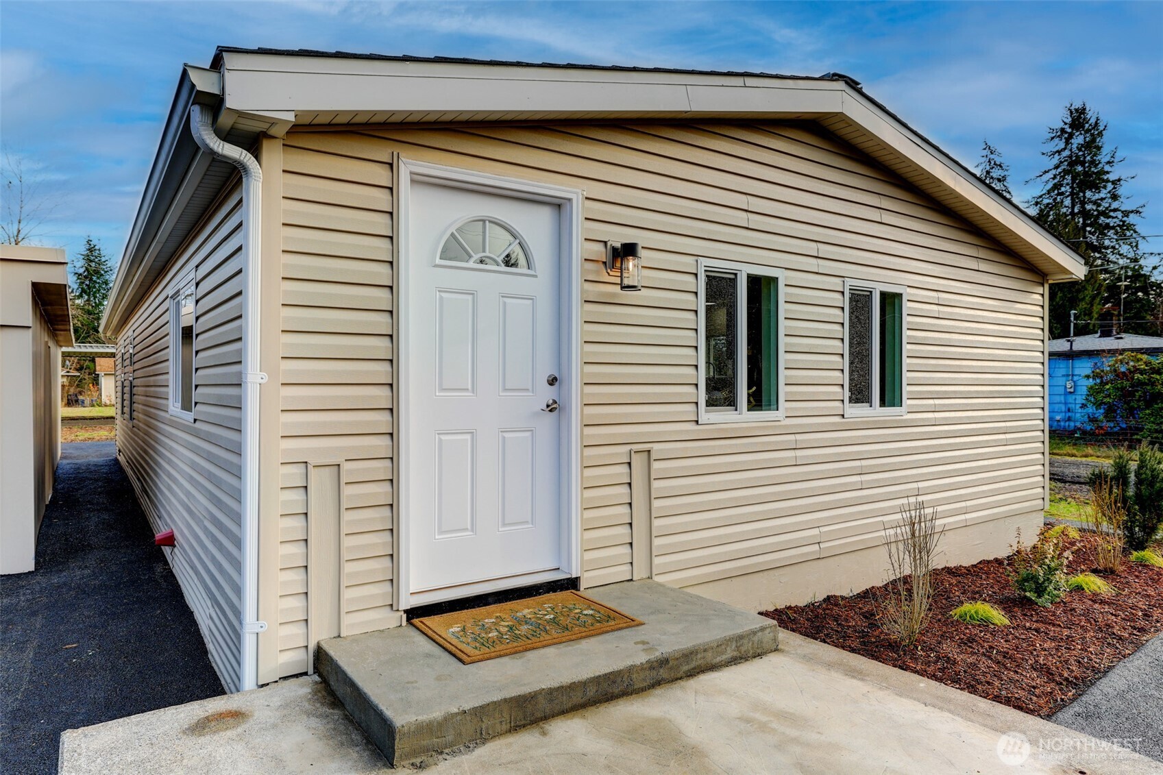 11221 40th Avenue E Tacoma WA 98446