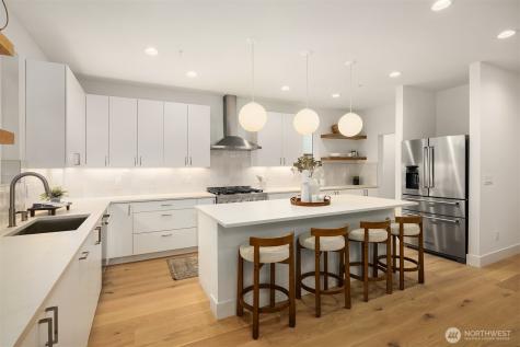 10172 NE 113th Place Kirkland WA 98033
