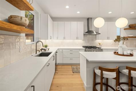 10172 NE 113th Place Kirkland WA 98033