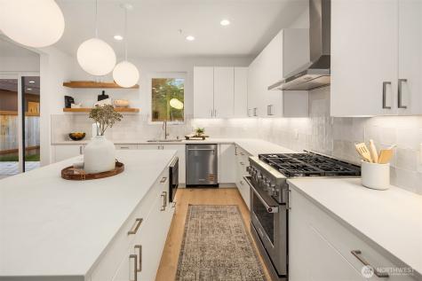 10172 NE 113th Place Kirkland WA 98033