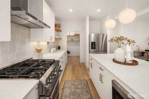 10172 NE 113th Place Kirkland WA 98033