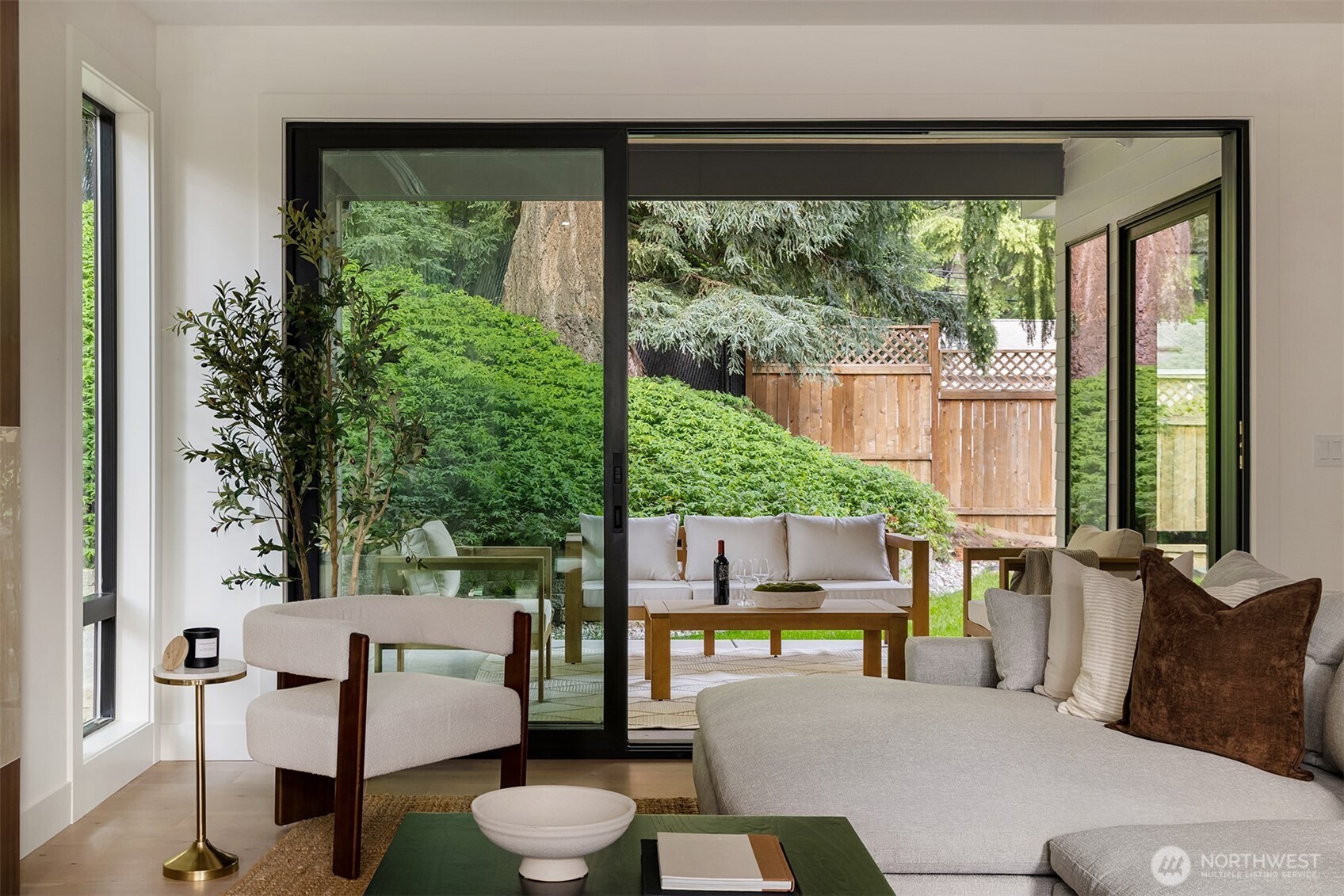1208 211th Place Sammamish WA 98074