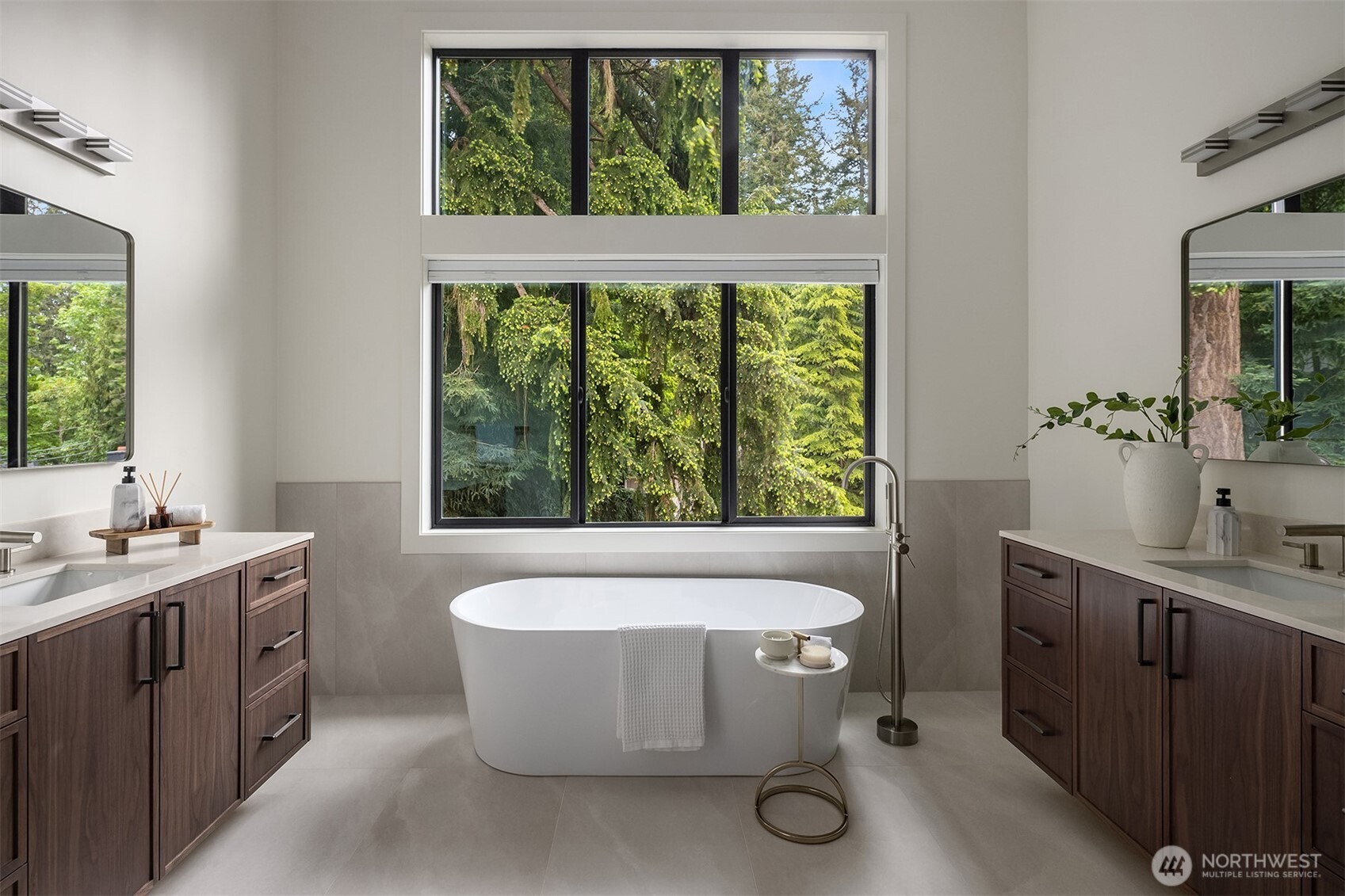 1208 211th Place Sammamish WA 98074
