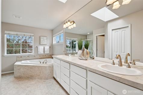 4418 239th Place SE Bothell WA 98021