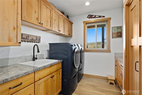 1560 Sage Hills Drive Ellensburg WA 98926