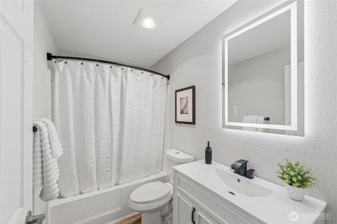 13731 SE 258th Place Kent WA 98042