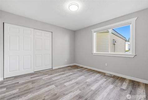 13731 SE 258th Place Kent WA 98042