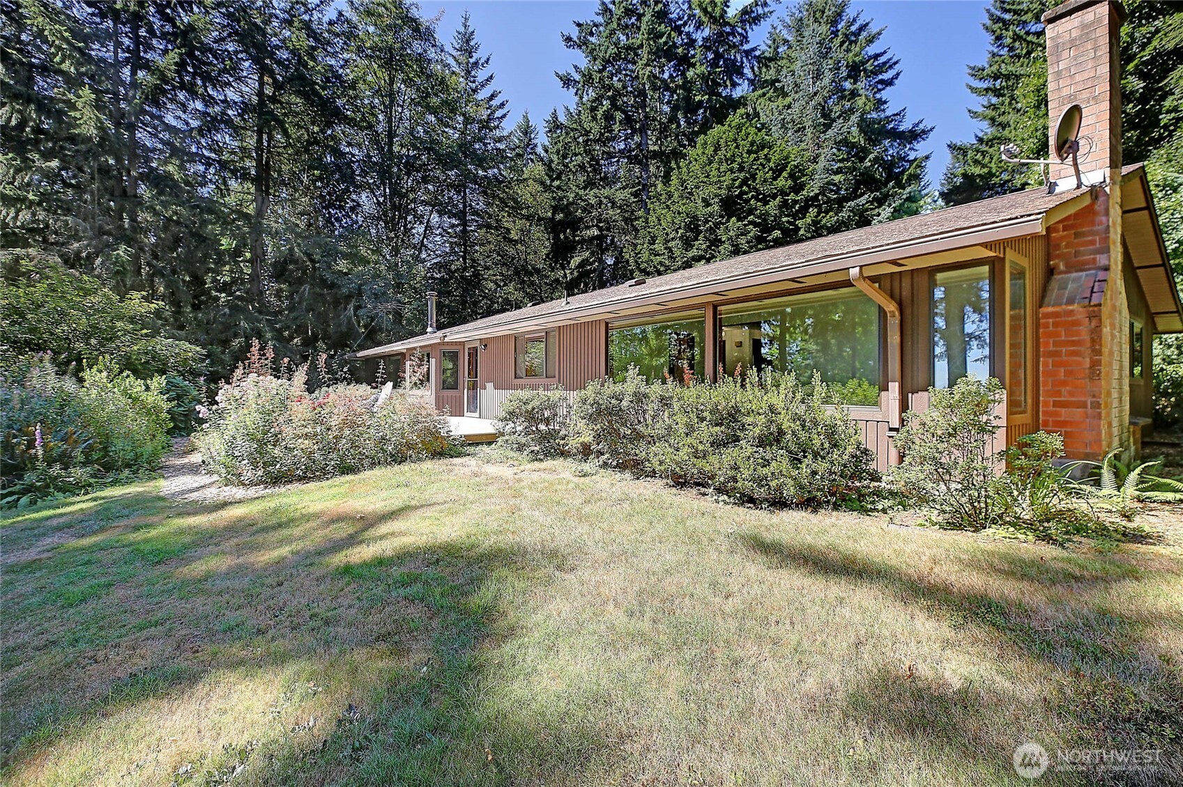 563 Wayne's Ridge Circle Camano Island WA 98282