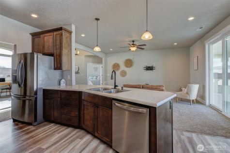415 SW R Street Quincy WA 98848