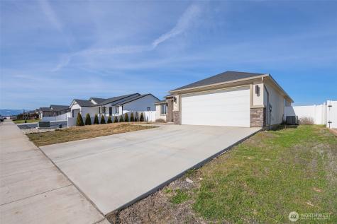 415 SW R Street Quincy WA 98848