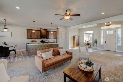 415 SW R Street Quincy WA 98848