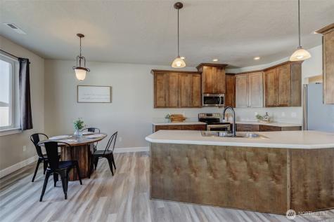 415 SW R Street Quincy WA 98848