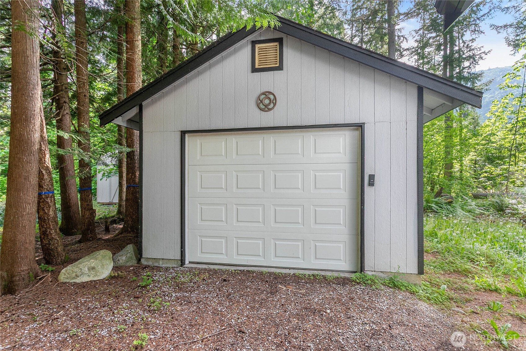 981 Red Valley Lane Maple Falls WA 98266