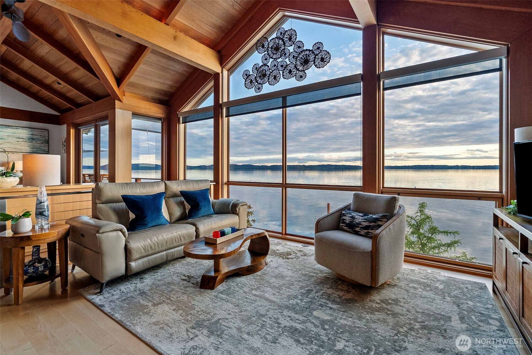 540 3rd Avenue Fox Island WA 98333