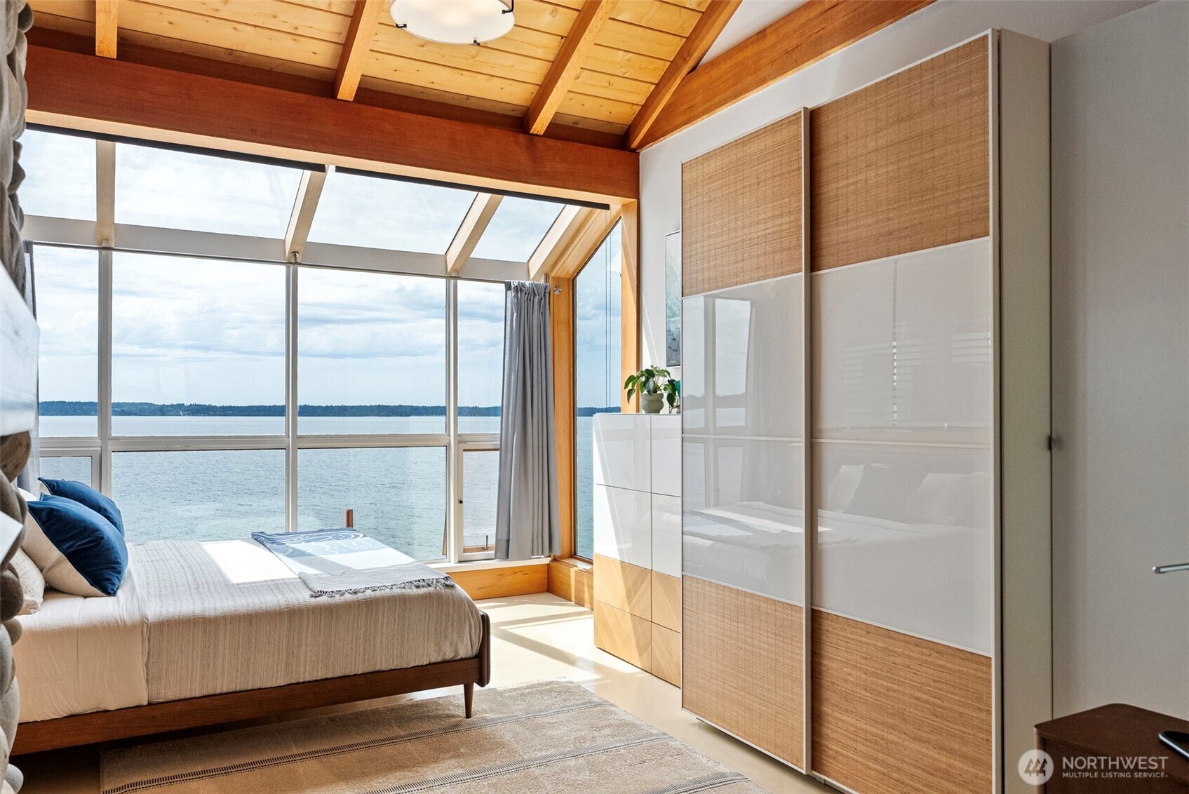 540 3rd Avenue Fox Island WA 98333