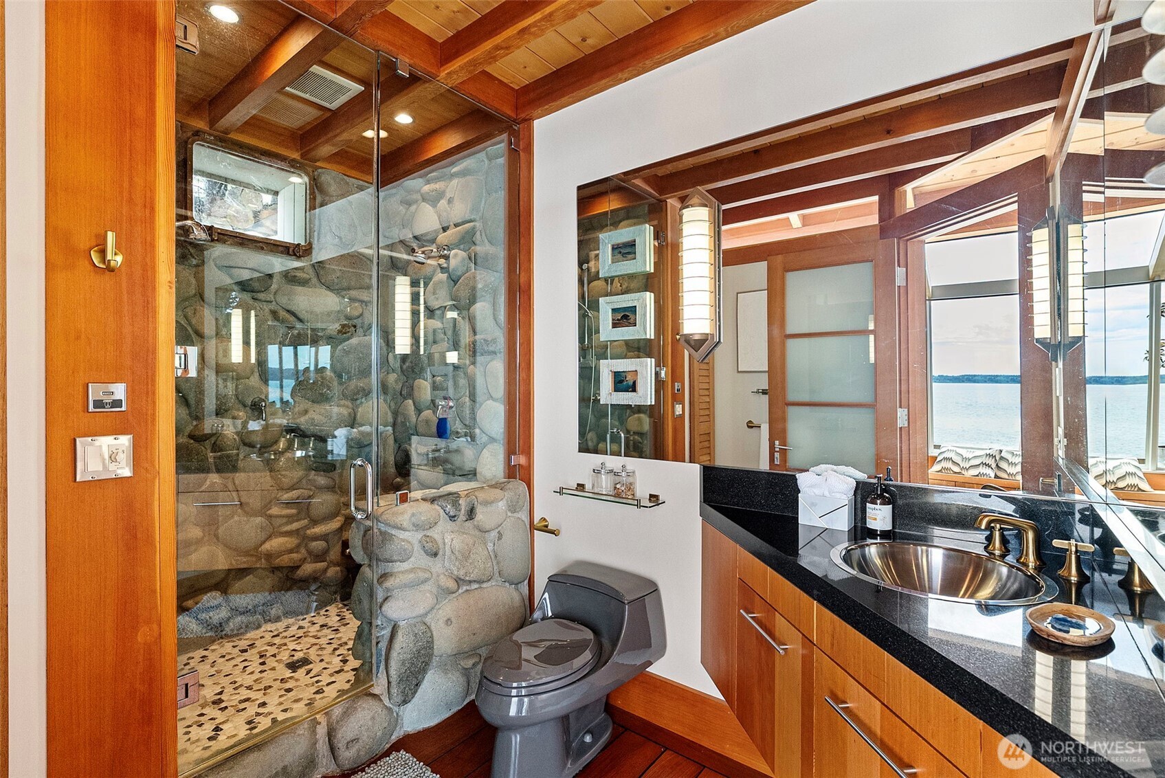 540 3rd Avenue Fox Island WA 98333
