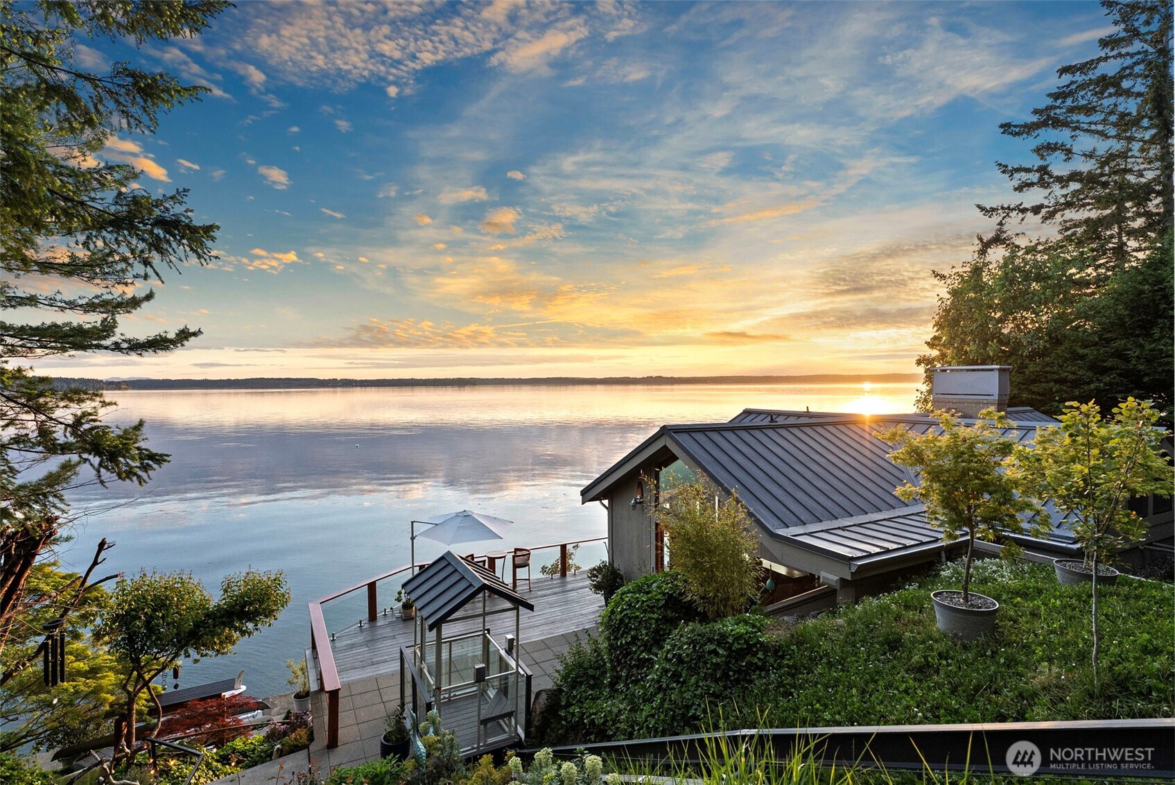 540 3rd Avenue Fox Island WA 98333