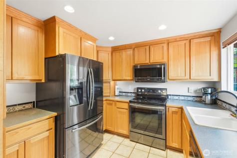 6113 95th Place NE Marysville WA 98270