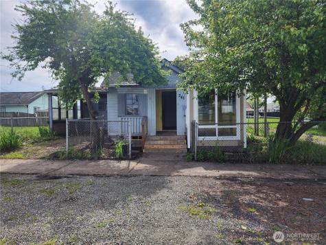 241 SW 10th Street Chehalis WA 98532