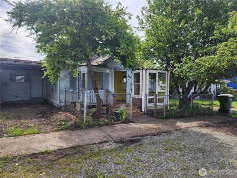 241 SW 10th Street Chehalis WA 98532