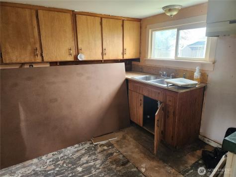 241 SW 10th Street Chehalis WA 98532