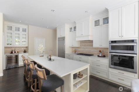 23115 SE 44th Street Sammamish WA 98075