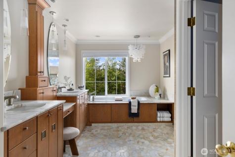 23115 SE 44th Street Sammamish WA 98075