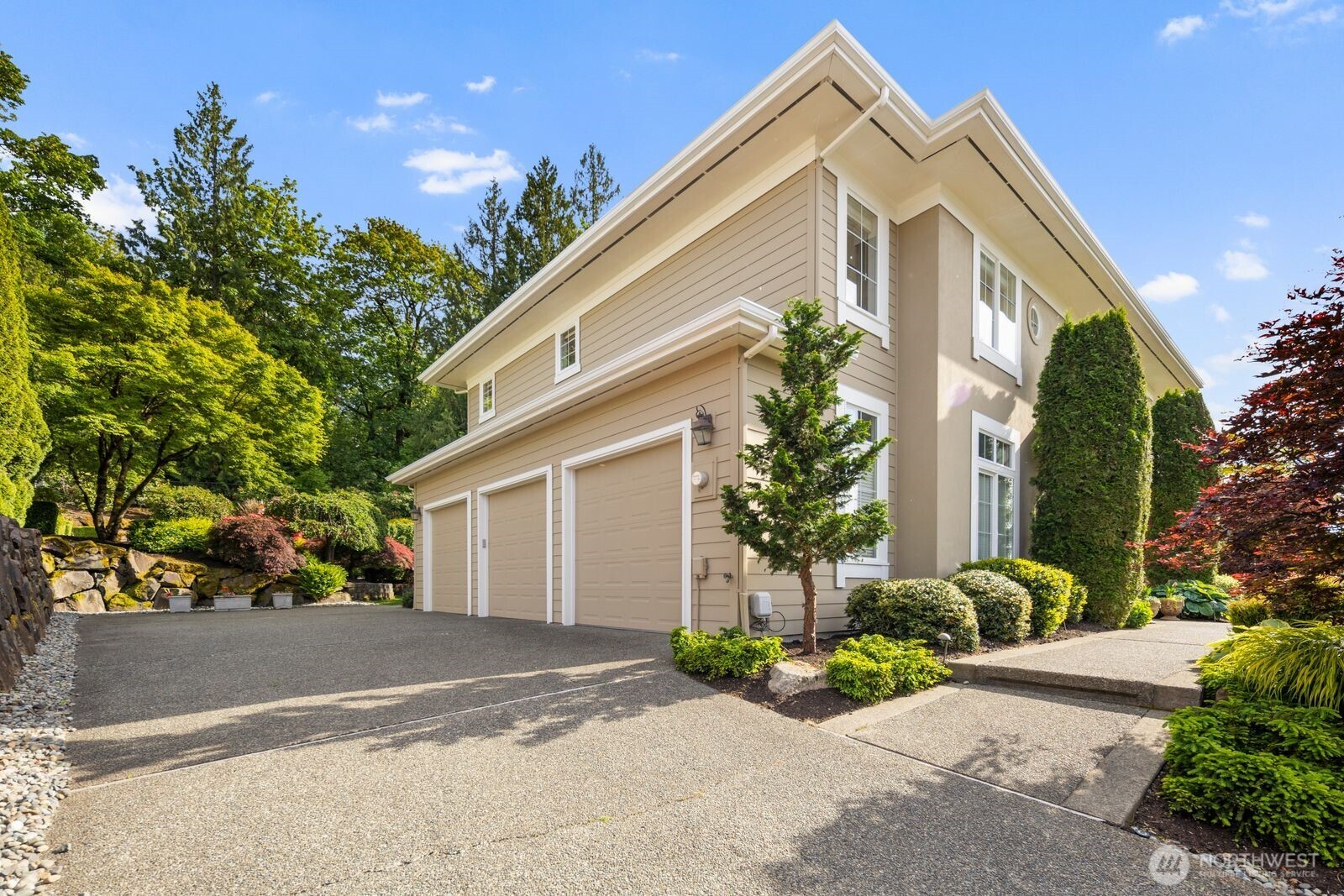 23115 SE 44th Street Sammamish WA 98075