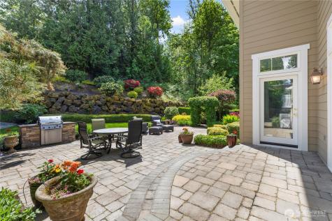 23115 SE 44th Street Sammamish WA 98075