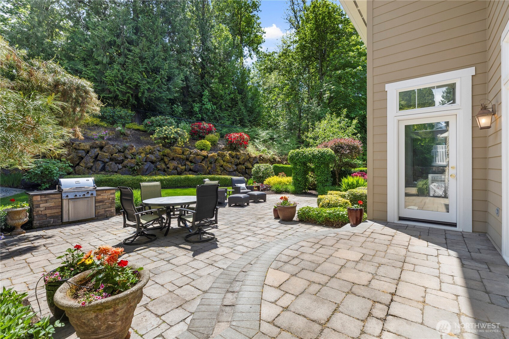 23115 SE 44th Street Sammamish WA 98075