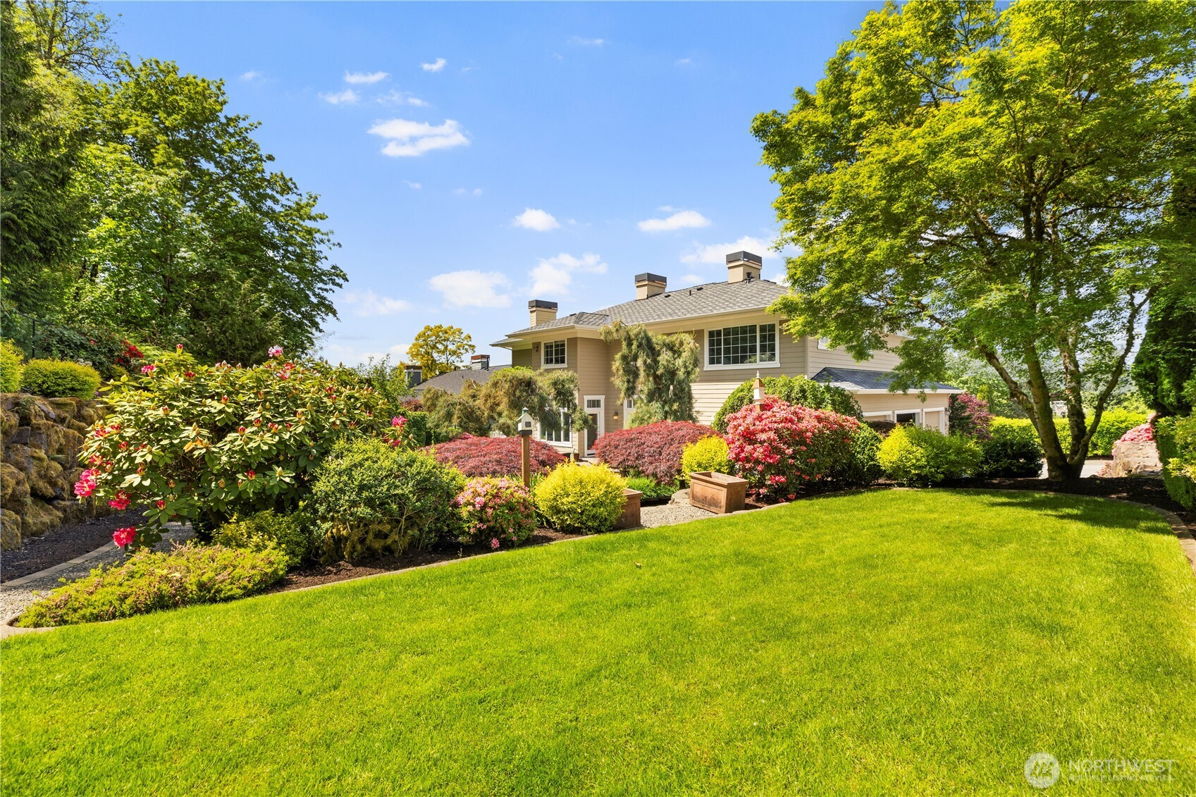 23115 SE 44th Street Sammamish WA 98075