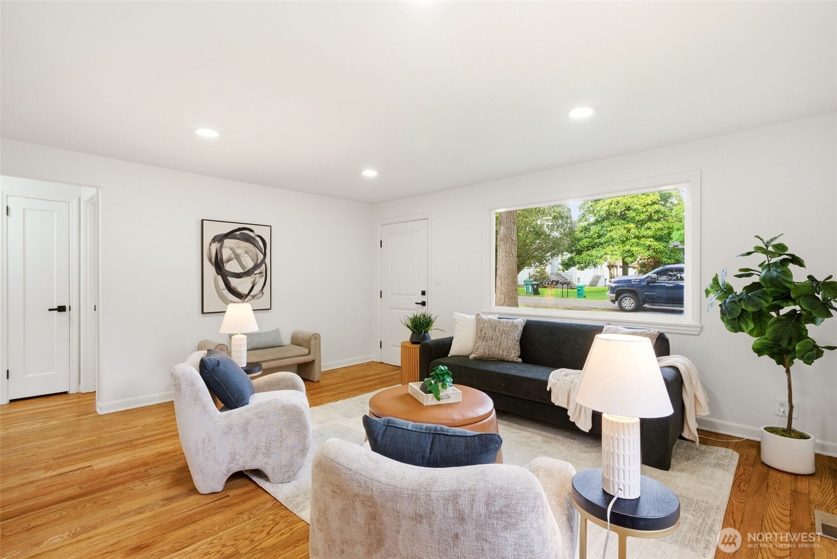 9723 Evanston Avenue N Seattle WA 98103