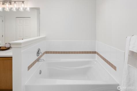 2515 141st Place SW Lynnwood WA 98087