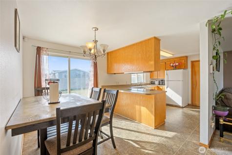 1215 Lowry Street Moses Lake WA 98837