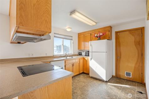 1215 Lowry Street Moses Lake WA 98837