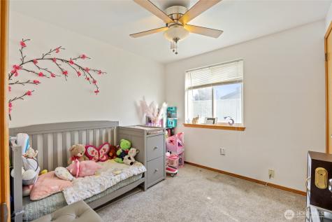 1215 Lowry Street Moses Lake WA 98837