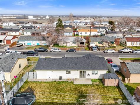 1215 Lowry Street Moses Lake WA 98837