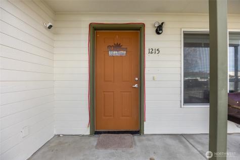 1215 Lowry Street Moses Lake WA 98837