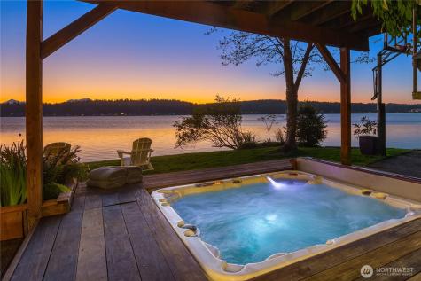 14433 Silven Avenue NE Bainbridge Island WA 98110