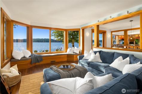 14433 Silven Avenue NE Bainbridge Island WA 98110