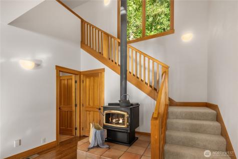 14433 Silven Avenue NE Bainbridge Island WA 98110