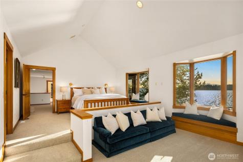 14433 Silven Avenue NE Bainbridge Island WA 98110