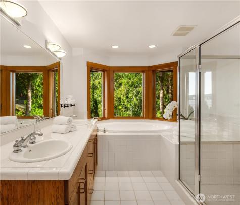 14433 Silven Avenue NE Bainbridge Island WA 98110