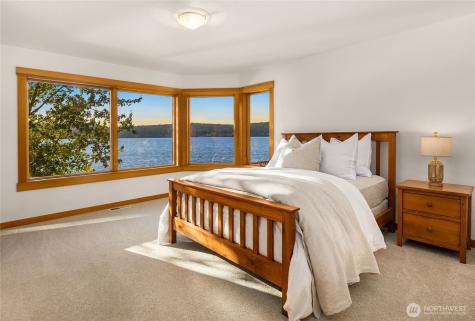 14433 Silven Avenue NE Bainbridge Island WA 98110